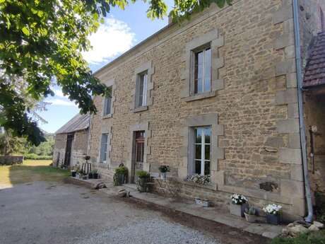MAISON DE CHARME LA VALLADE