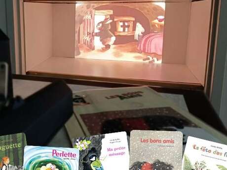 Heure du conte à la Maison du Père Castor