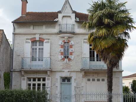 Atelier les maisons de Villeneuve - version décoration Halloween