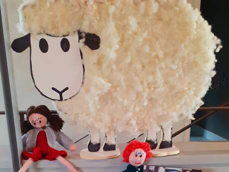 Café tricot, crochet, broderie à la Maison du Père Castor
