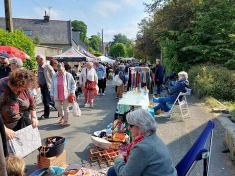 repas dansant et vide grenier