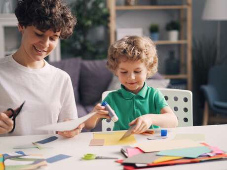 Atelier créatif en famille avec La Croisée des Villages