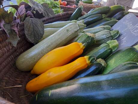 Marché hebdomadaire Marché hebdomadaire