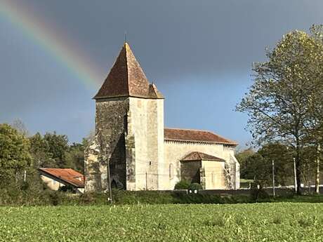 Fête de la Saint-Jean autour de l'église d'Aulès