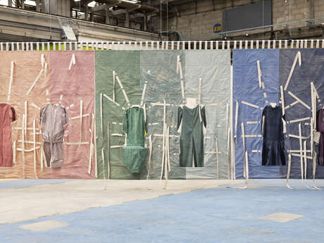 Idiopolis (I-X) - une œuvre de Nefeli Papadimouli au Frac-Artothèque