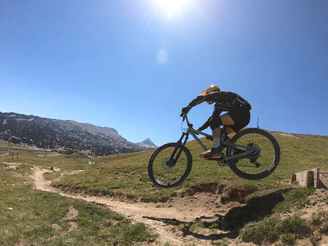 Altitude Ski
