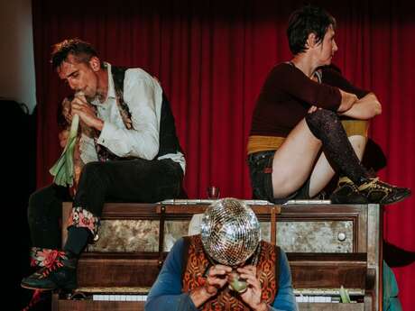 La Culture au grand jour : Cirque Super, Laissez les poireaux derrière les barreaux