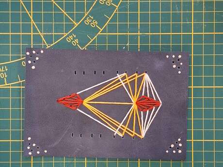 Carte Postale Brodée - Cité du Cuir