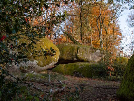 Aires de pique nique des rochers de Puychaud