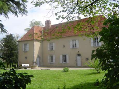 Meublé de tourisme Maison Seigneuriale du XVIIe siècle