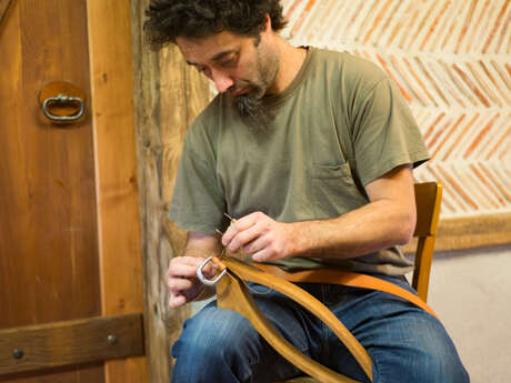 Atelier, Créez votre bourse et votre bracelet en cuir