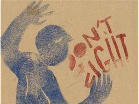 Exposition d'affiches anti-militaristes