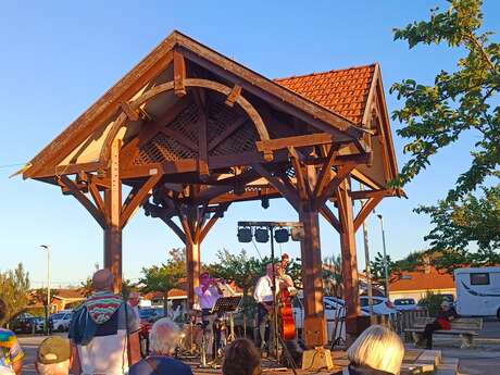 Concert - Les zicos animent la rue