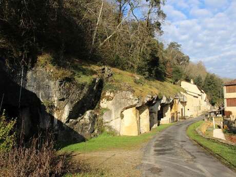Boucle du village - Couze et Saint Front
