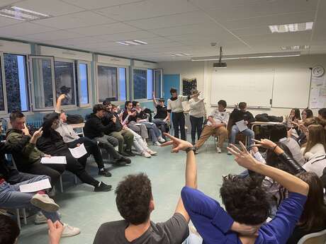 Crush Agricole - Restitution des élèves du lycée agricole d'Ahun et le théâtre du point du jour