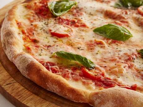 Just Queen - Distributeur automatique de pizzas