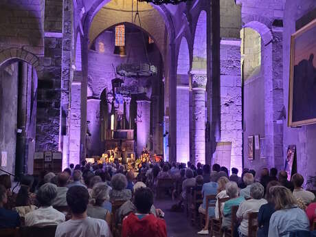 Concert de Noël - Chœur de la maîtrise de l'Instittution Beaupeyrat et chœur universitaire de Limoges