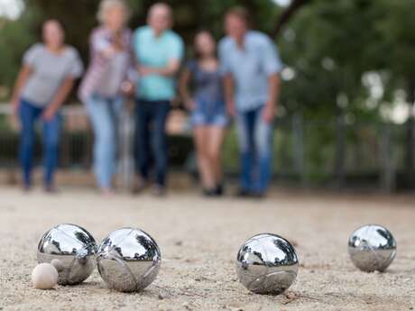 Concours de pétanque