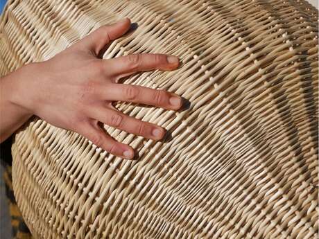 Exposition au Bel Ordinaire: Mains de traverses
