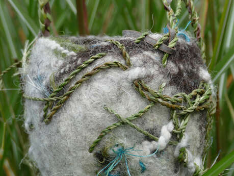 Stage de feutre de laine et tressage végétal