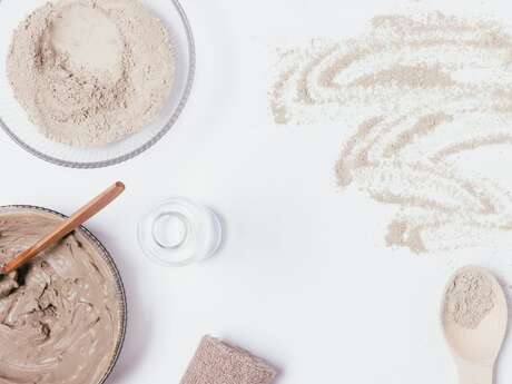 Activité enfants - On s'amuse avec la porcelaine froide !