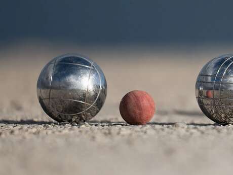 Concours de pétanque en doublette  LA BOULE D'OR