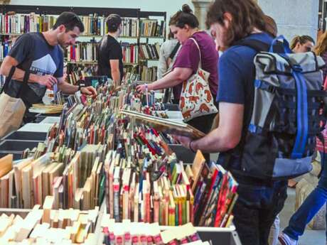 Braderie de la bibliothèque