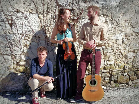 Trio Tolkia, musiques traditionnelles