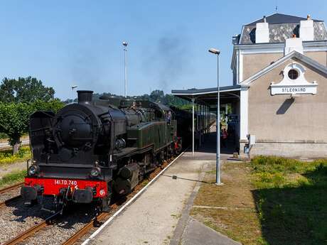 Train vapeur à Saint-Léonard de Noblat