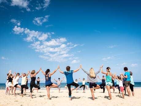 Yoga sur la plage