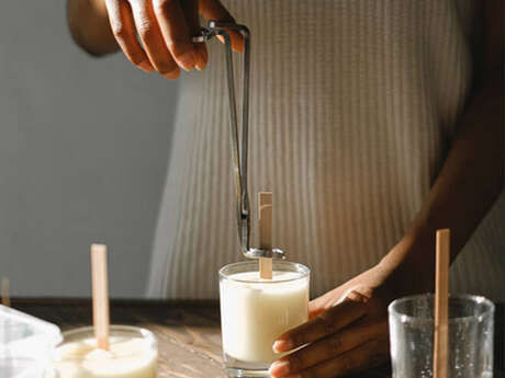 Atelier de création d'une bougie parfumée avec la Maison Marie Gatard