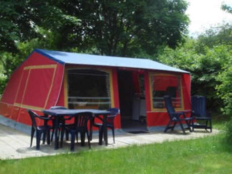 Camping La Perle : TENTE RETRO VIRGINIE