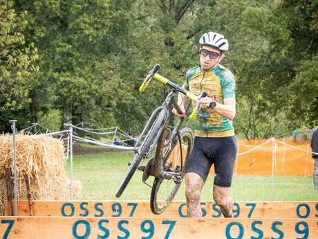 Cyclo-cross
