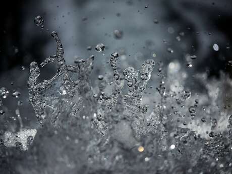 Atelier ludique, fresque de l'eau au Foyer Rural