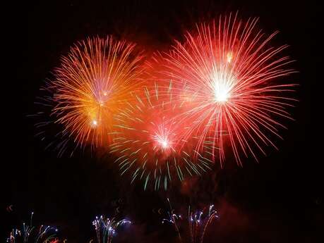 Soirée éclade, feu d'artifice et bal