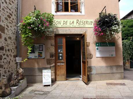 Balade géologique urbaine à Rochechouart