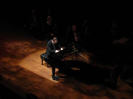 Concert Piano