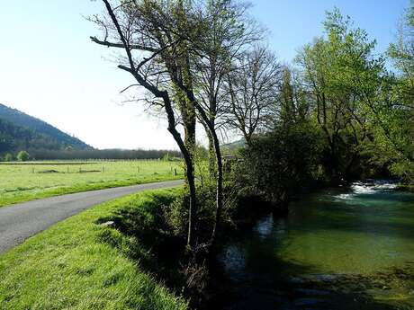 Vélo Route de la vallée du Céou