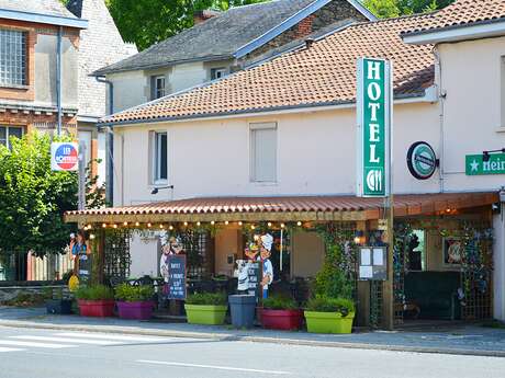 Hôtel-Restaurant L'Escale Gourmande Hôtel-Restaurant L'Escale Gourmande