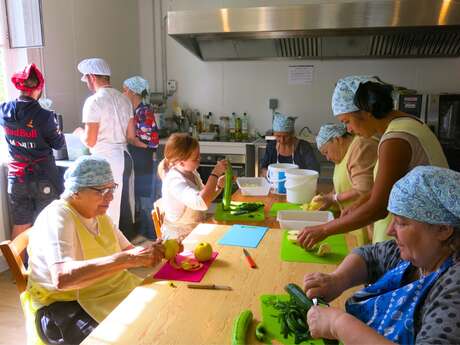 La Cantine - Atelier famille avec Chef Yann - Cuisine du monde : tortillas et samoussas