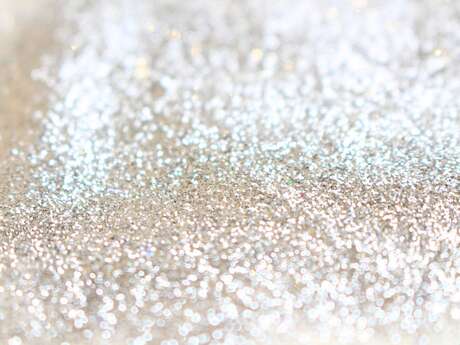 Sous les paillettes, pour l'abolition des violences faites aux femmes
