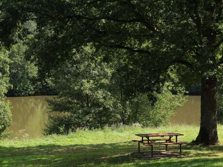 Aire de pique-nique du plan d'eau de Boischenu
