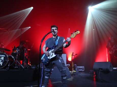 Les Estivales : Scream of the scene en concert