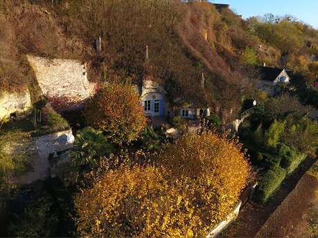 Visit of the village of Trôo (a troglodytic site)