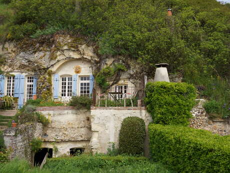 Visit of the village of Trôo (a troglodytic site)