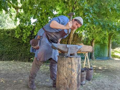 Rendez-vous "histo" - Le forgeron au Moyen-Âge à la Commanderie d'Arville