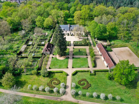 Domaine de Poulaines : Jardins et Arboretum
