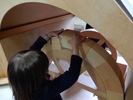 Le printemps des 6 - 10 ans :  Atelier "Bâtisseurs de cathédrales"