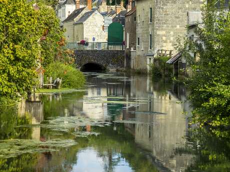 La Chartre-sur-Le Loir - Patrimoine et bord du Loir