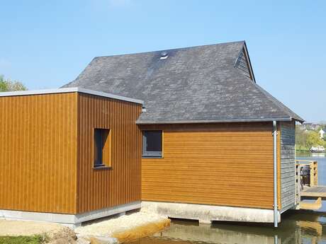 Chalet Le Brochet, les pieds dans l'eau, 5-7 pers